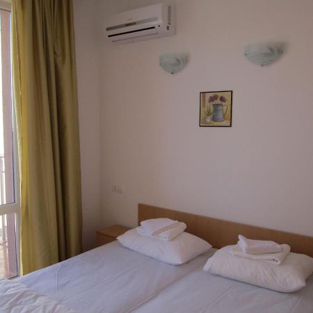 Guest Rooms Venera พรีมอร์สโก ภายนอก รูปภาพ